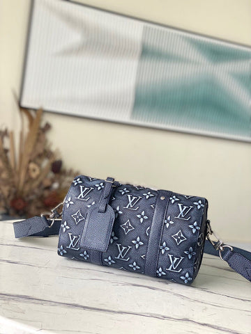 Makersluxe Lu-Vi bags - 4500