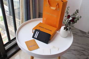 Makersluxe - LOV Wallets - 310
