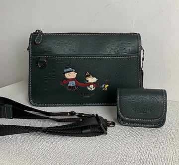 Makersluxe CAH Bags - 475