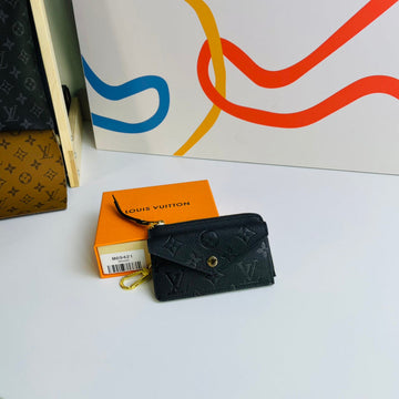 Makersluxe - LOV Wallets - 638