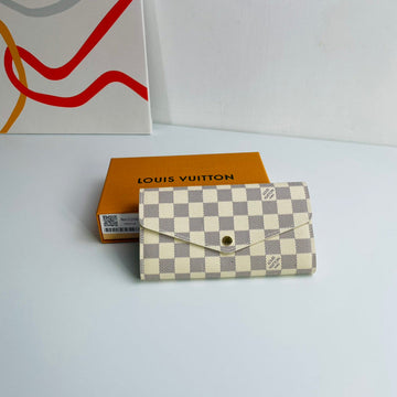 Makersluxe - LOV Wallets - 439
