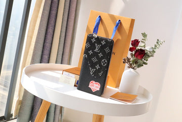 Makersluxe - LOV Wallets - 219