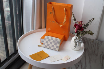 Makersluxe - LOV Wallets - 328