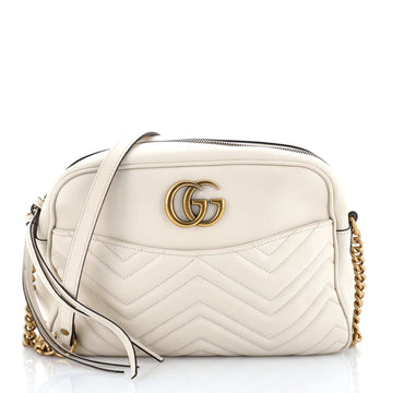 GG Marmont Shoulder Bag Matelasse Leather Medium