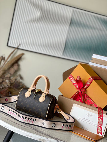 Makersluxe Lu-Vi bags - 4049