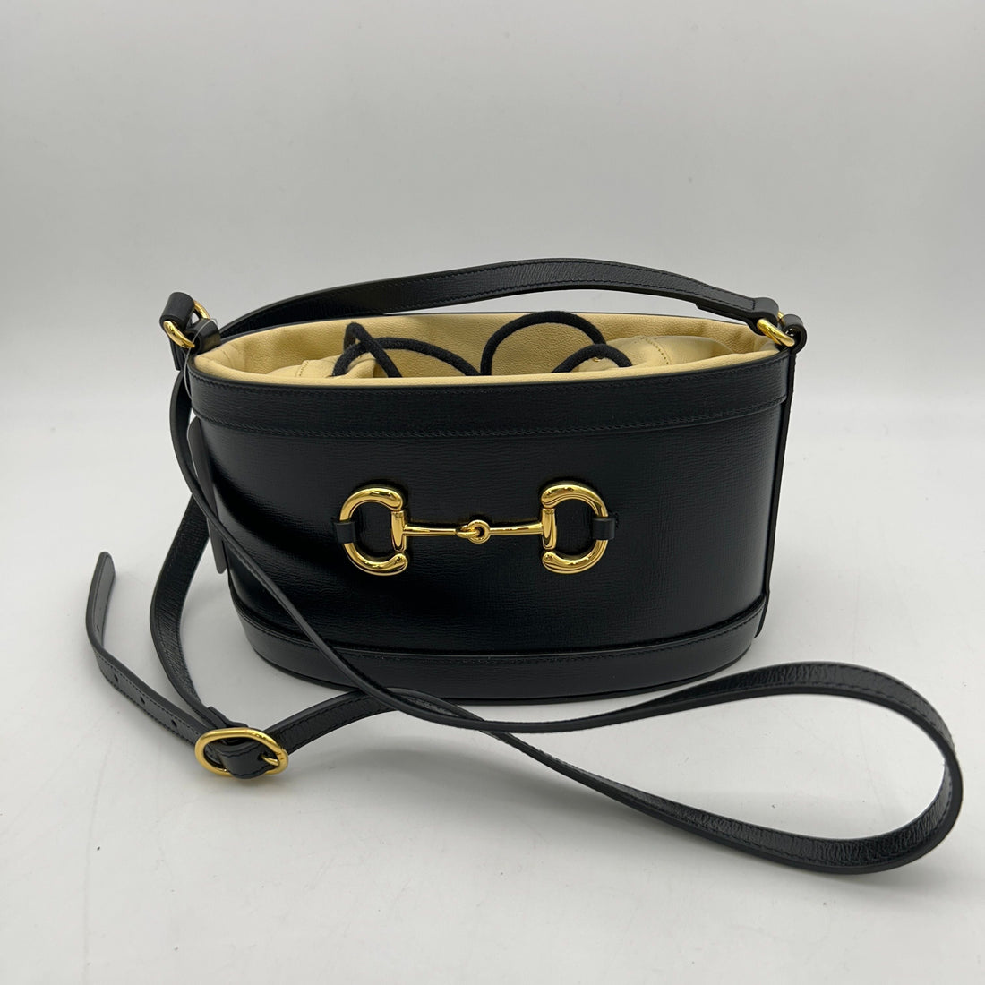 Gucci 1955 Horsebit Crossbody Bag gu3377cc