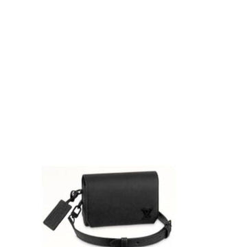 Makersluxe - Messenger Bag Black
