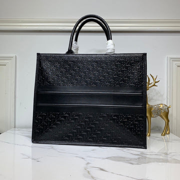 Makersluxe - Luxury Bags - DIR - 553
