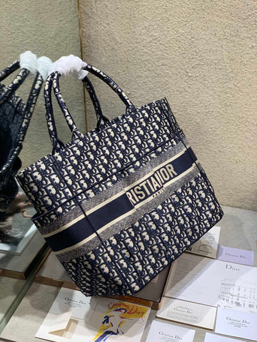 Makersluxe - Luxury Bags - DIR - 544