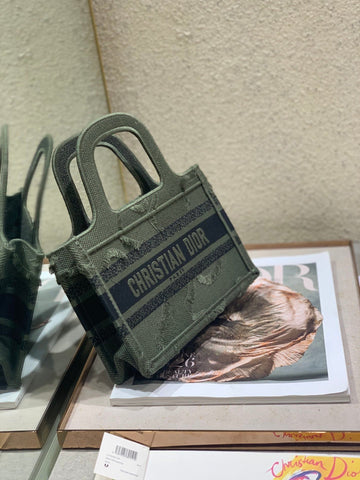 Makersluxe - Luxury Bags - DIR - 545