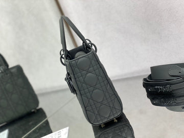 Makersluxe - Luxury Bags - DIR - 592