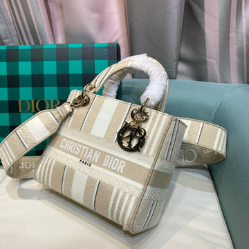 Makersluxe - Luxury Bags - DIR - 763