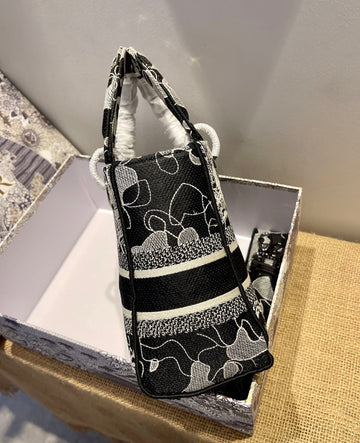 Makersluxe - Luxury Bags - DIR - 548