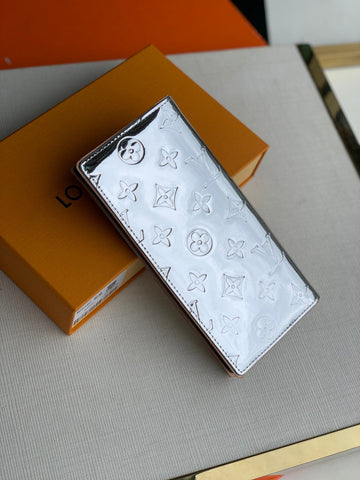 Makersluxe - Luxury Wallet - LU-V - 184