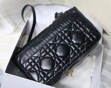 Makersluxe - Luxury Bags - DIR - 585