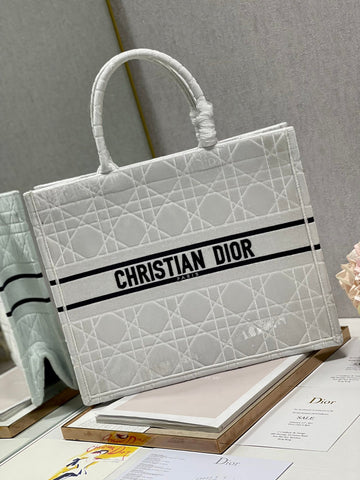Makersluxe - Luxury Bags - DIR - 411