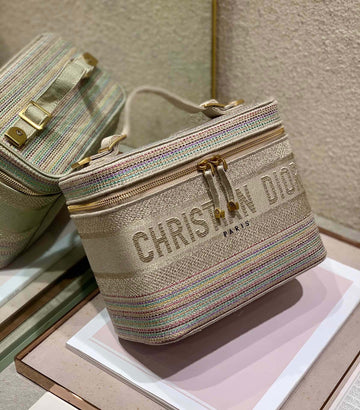 Makersluxe - Luxury Bags - DIR - 619