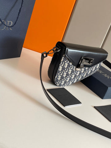Makersluxe - Luxury Bags - DIR - 612