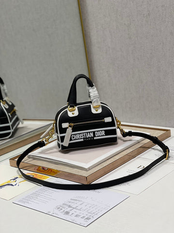 Makersluxe - Luxury Bags - DIR - 647