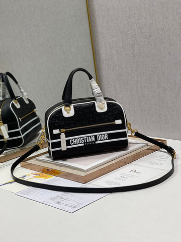 Makersluxe - Luxury Bags - DIR - 646