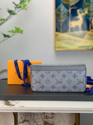 Makersluxe - Luxury Wallet - LU-V - 092