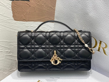 Makersluxe - Luxury Bags - DIR - 239