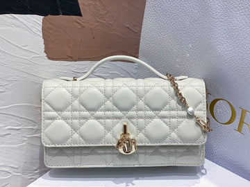 Makersluxe - Luxury Bags - DIR - 236