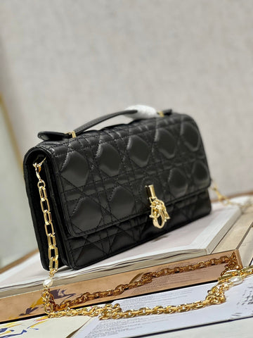 Makersluxe - Luxury Bags - DIR - 217