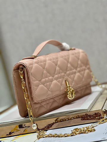 Makersluxe - Luxury Bags - DIR - 212