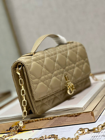 Makersluxe - Luxury Bags - DIR - 214