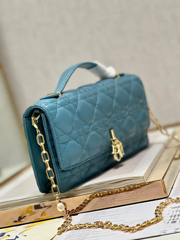 Makersluxe - Luxury Bags - DIR - 216