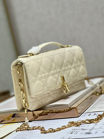 Makersluxe - Luxury Bags - DIR - 218