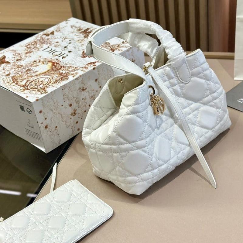 Makersluxe - Toujours Medium Tote Bag White