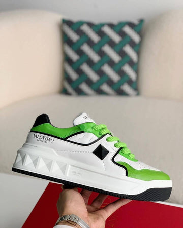 Valentino Garavani One Stud Low-Top Sneaker