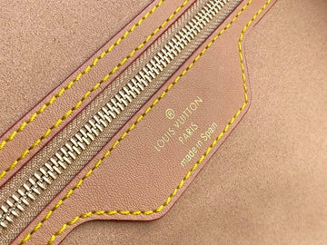 Louis Vuitton Neverfull MM Bag