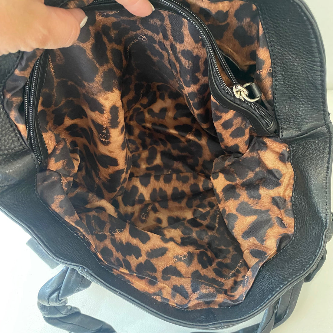 B. MAKOWSKY Leather Shoulder Bag Black