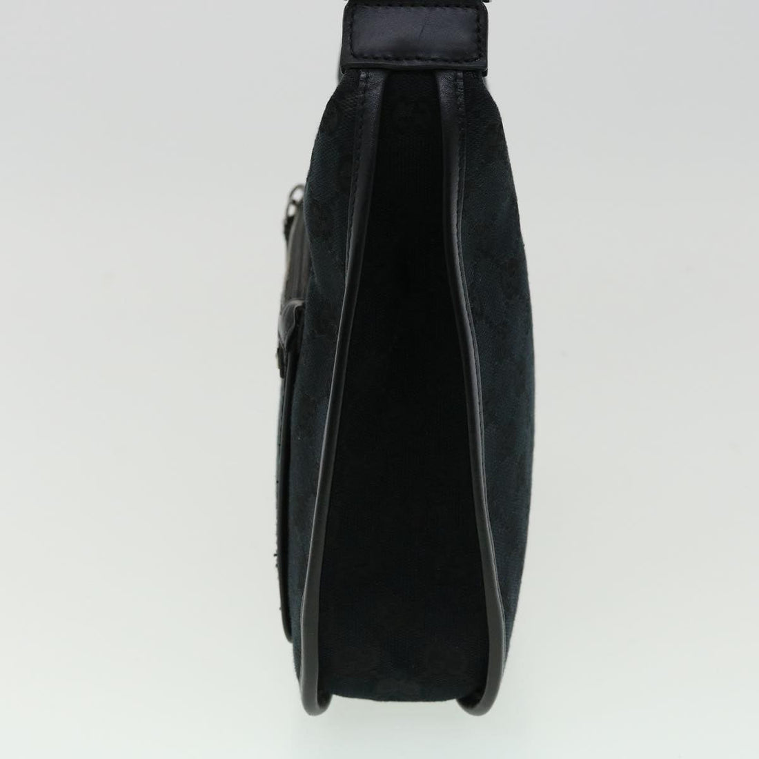 GUCCI GG Canvas Shoulder Bag Black 00141981705 ki2330