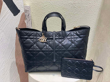Makersluxe - Large Toujours Bag Black Macrocannage Calfskin