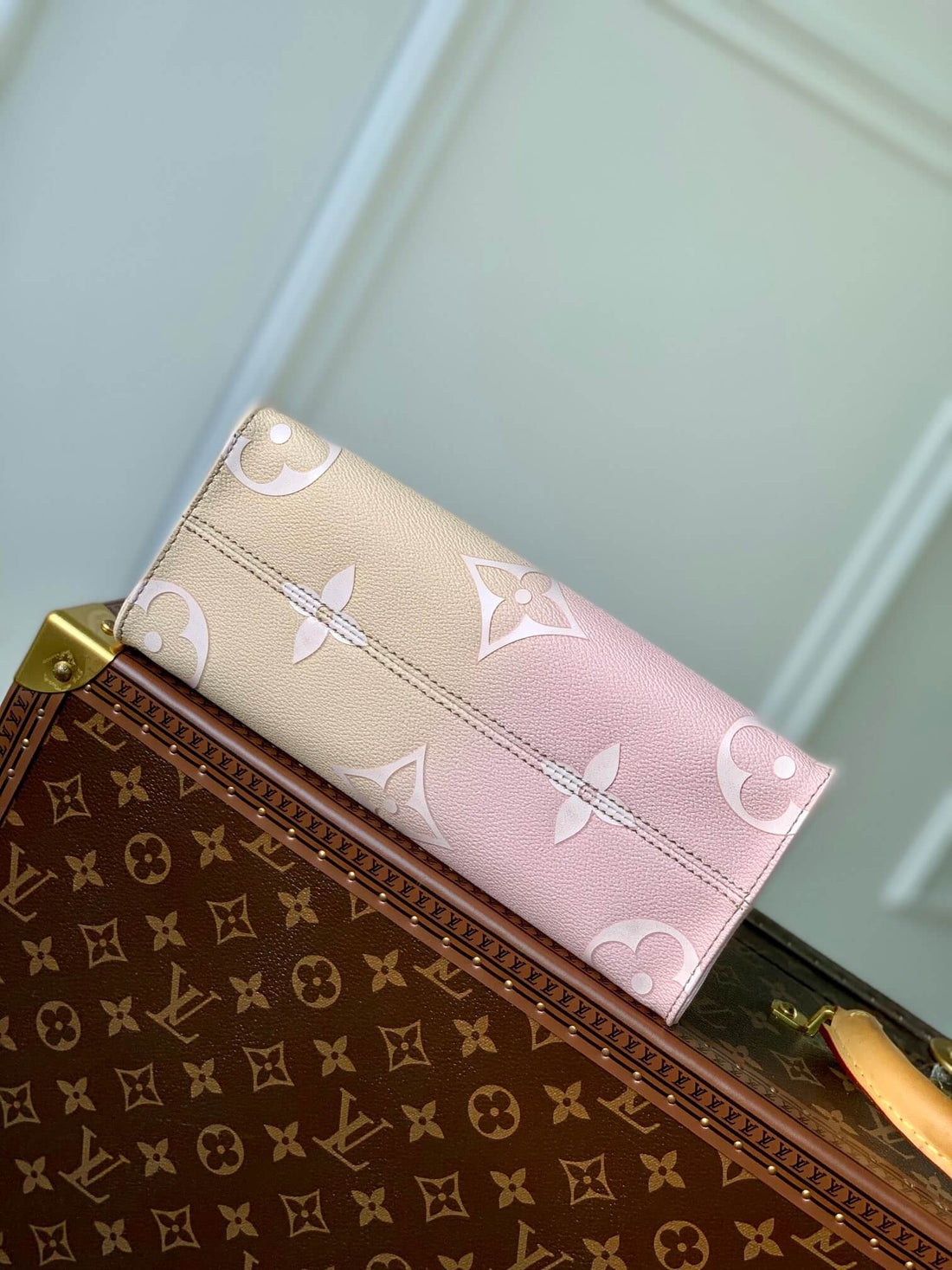 M59856 totes OnTheGo Monogram Toron 25cm apricot