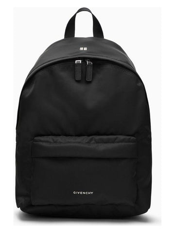 ESSENTIAL BACKPACK