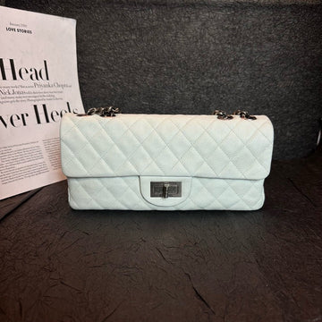 Chanel White 2.55 Litchi Grain Baguette Bag