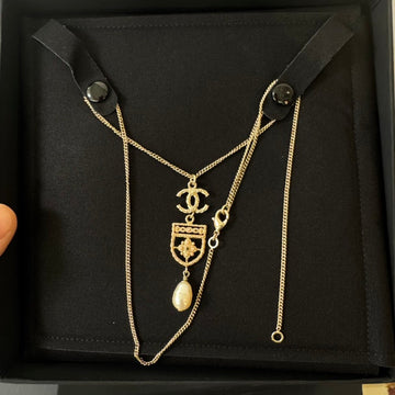Chanel Gold Chain Pendant Necklace Pearl CC Logo Vintage