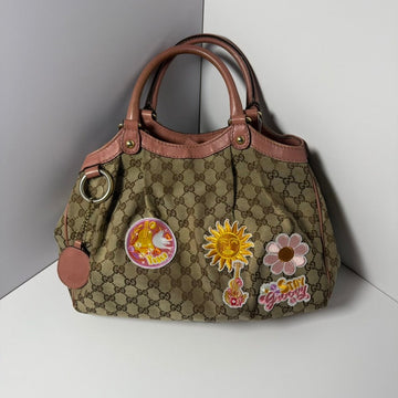 Gucci GG Supreme Beige Canvas Tote Medium with Patch Details