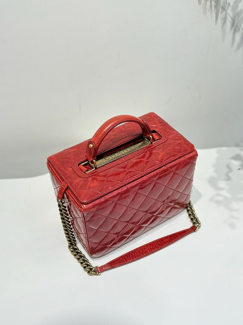 Chanel Red Patent Leather Quilted Vanity Case