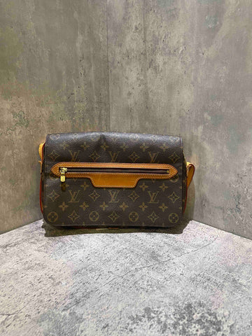 Louis Vuitton Monogram Canvas Crossbody Vintage Brown Medium