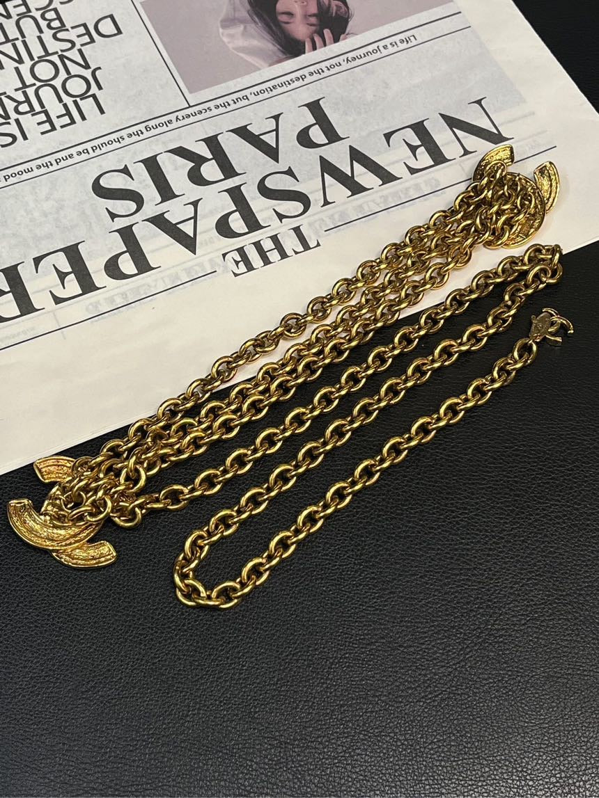 Chanel Gold Small Checkered Three-Strand Chain Waist Belt