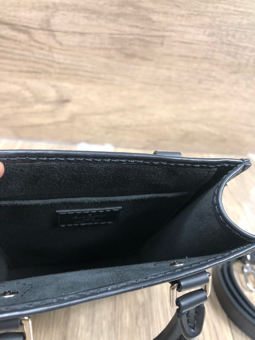 Louis Vuitton Petit Sac Plat Black Mini Tote 17x14cm