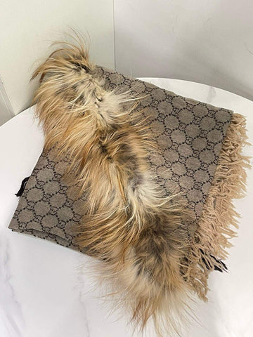 Gucci Brown Fox Fur Scarf 115x125cm Style 13400