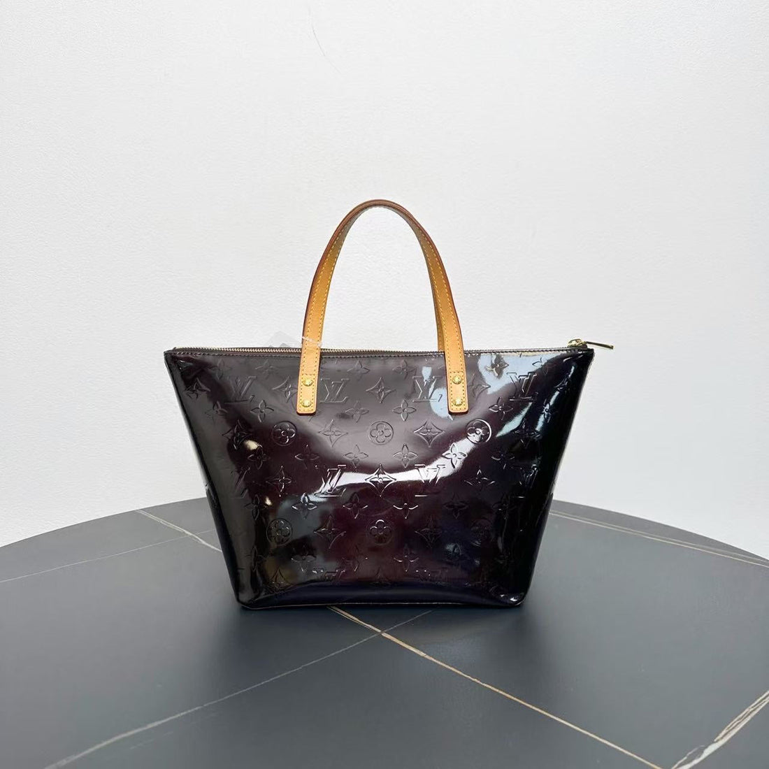 Louis Vuitton Vernis Monogram Amarante Tote Bag