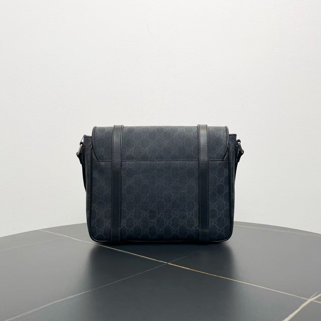 Gucci GG Supreme Black Messenger Shoulder Bag